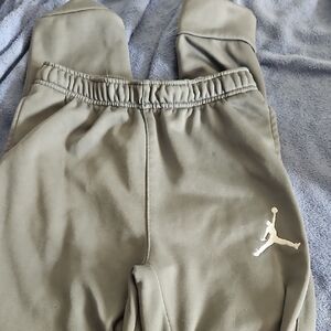 Jordan Kids Olive Sweatpants